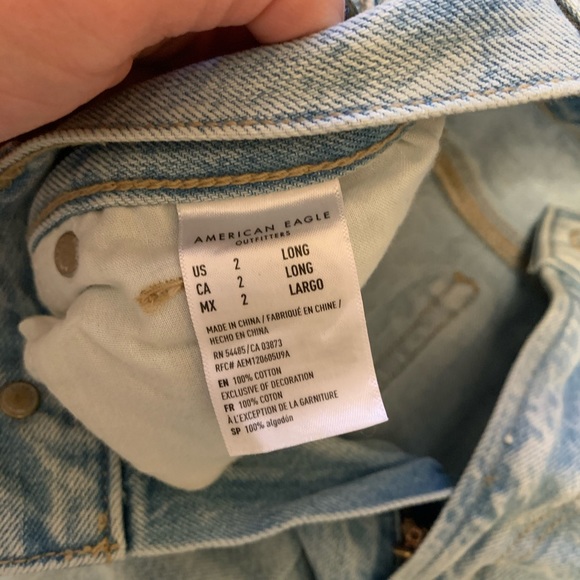 AE mom jean - Picture 5 of 7